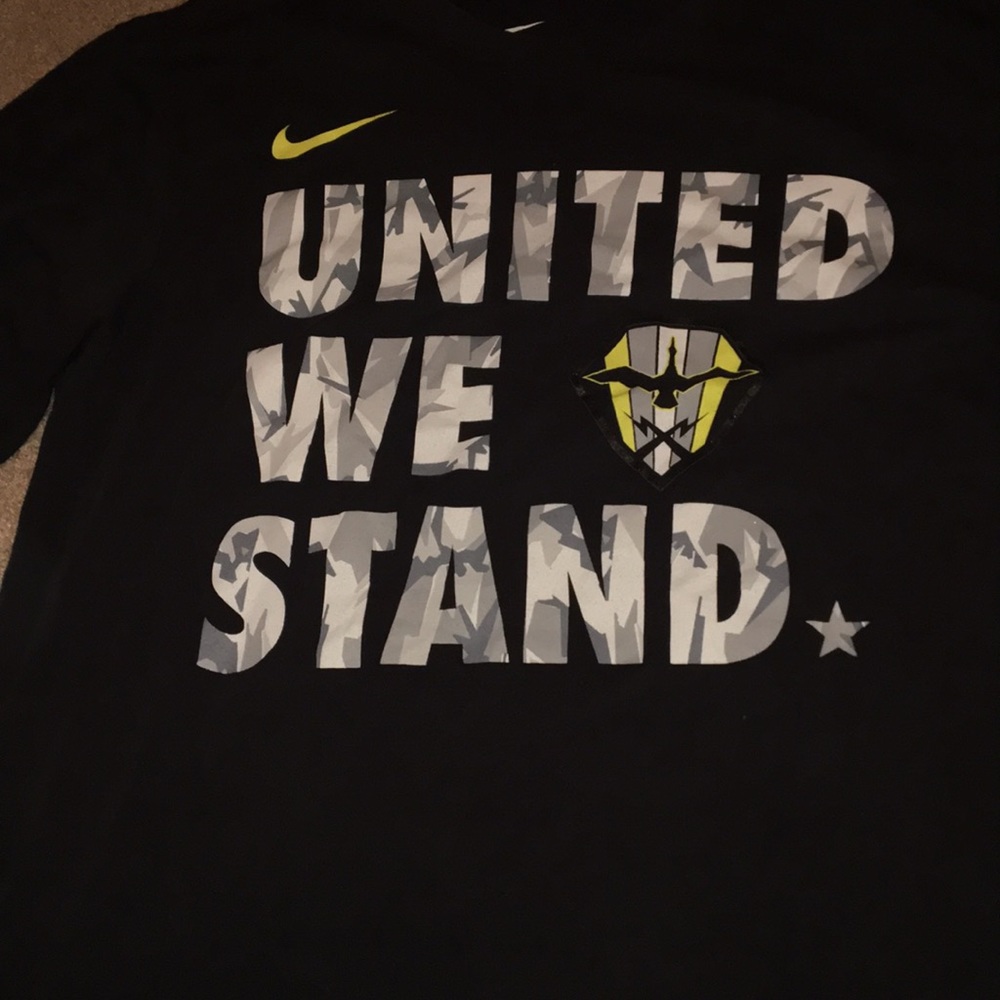 Nike ducks United we stand T-shirt small, black